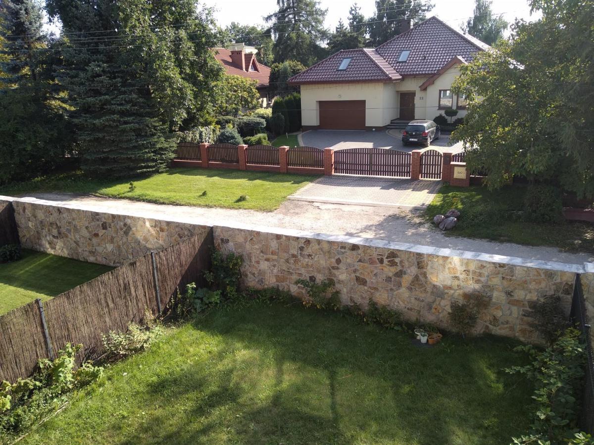 Radlinska Folwark Hostel Келце Екстериор снимка